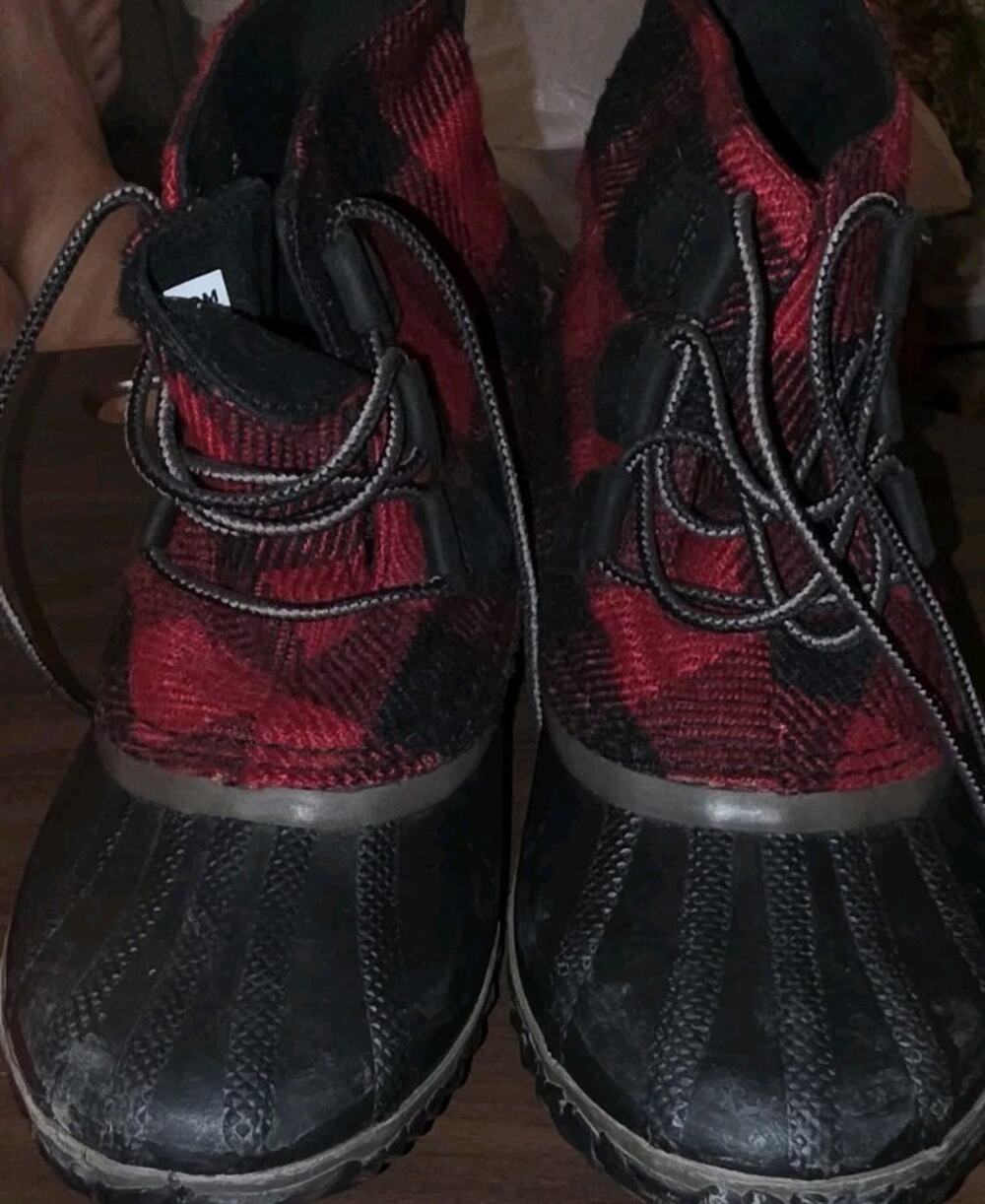 Sorel Out N About Plus Boots Womens 8 Red Black Buffalo Plaid Waterproof Duck